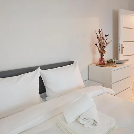 Apartment Osiedle Zwyciestwa Chic By Bookinghost *